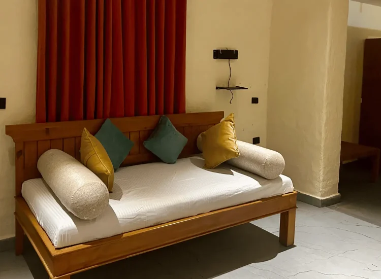 Ground nest bedroom 1