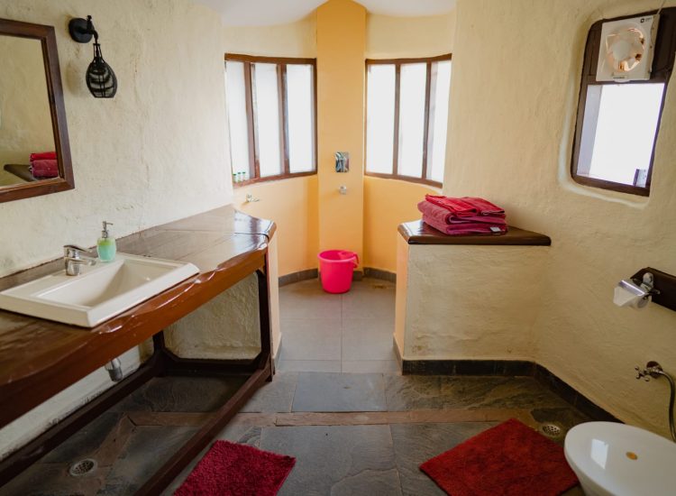 High nest bathroom